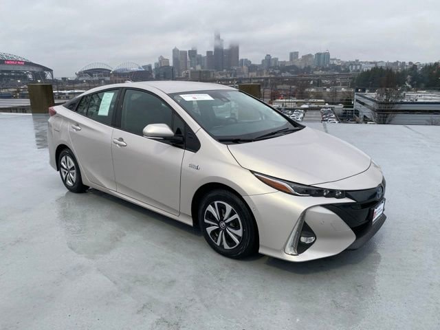 Certified 2017 Toyota Prius Prime Advanced image 28