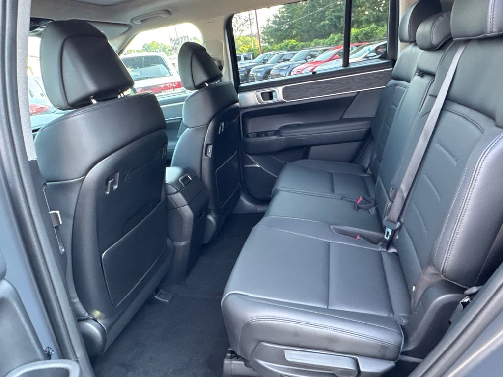 New 2025 Hyundai Santa Fe Limited image 11