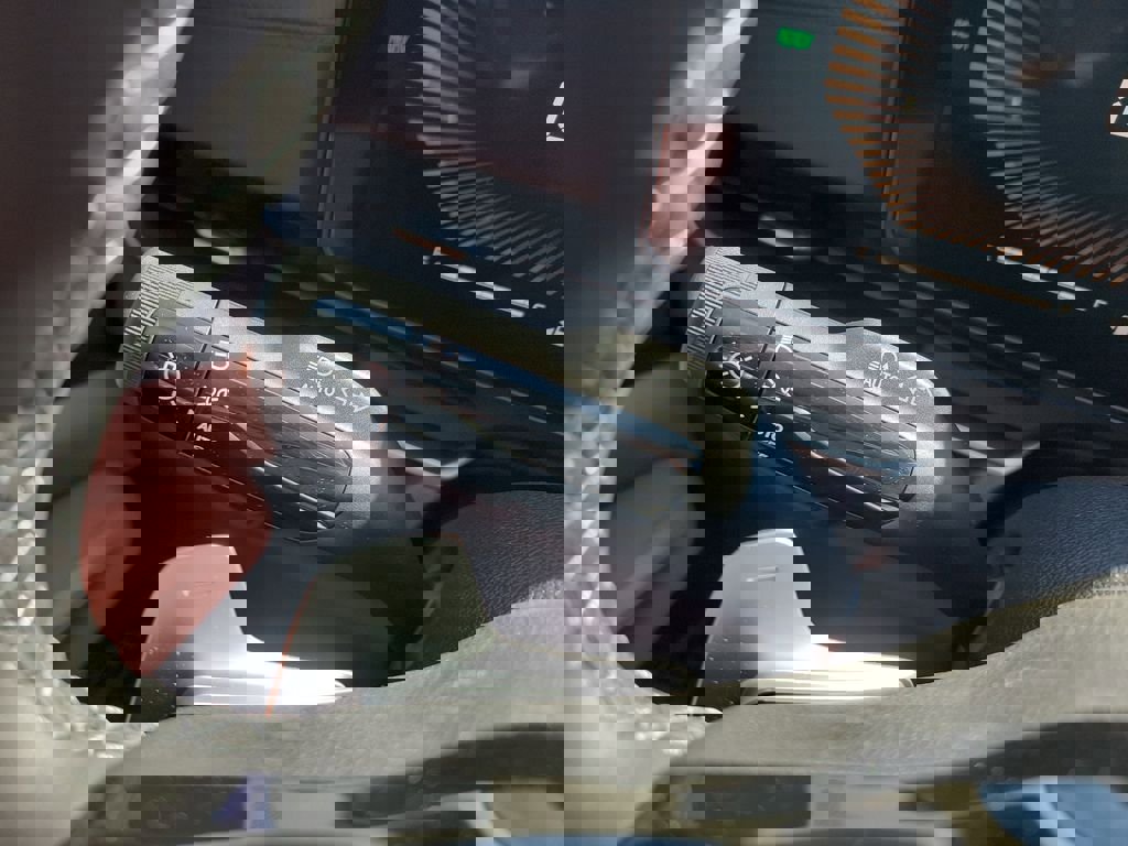 New 2026 Kia Carnival EX FWD image 29