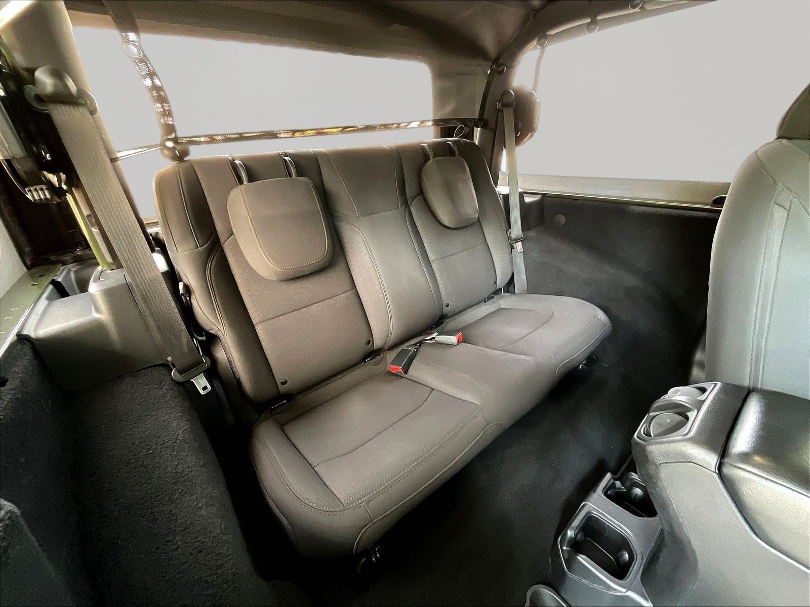 Used 2020 Jeep Wrangler Sport AWD/4WD image 25