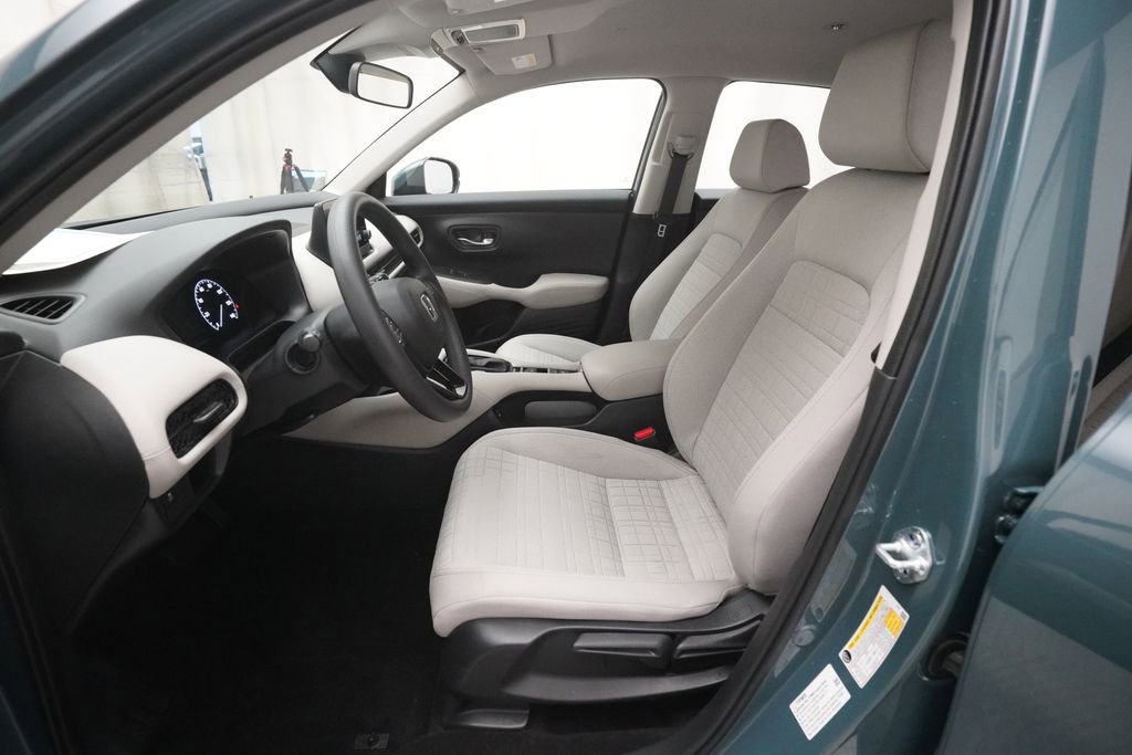 Certified 2025 Honda HR-V LX image 7