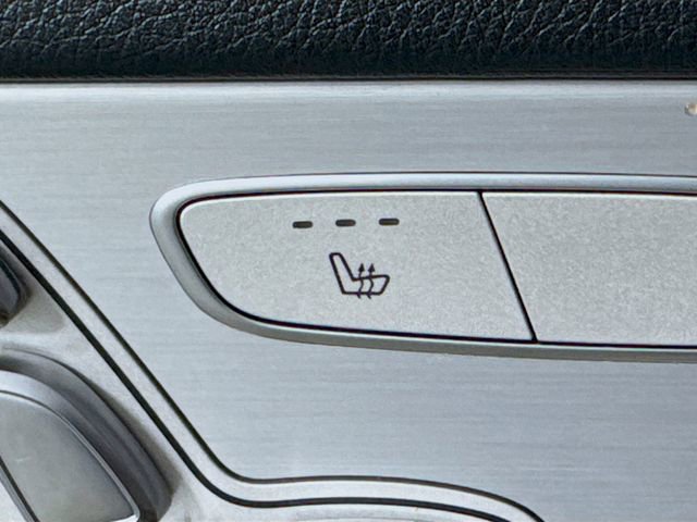 Used 2021 Mercedes-Benz GLC 300 image 24