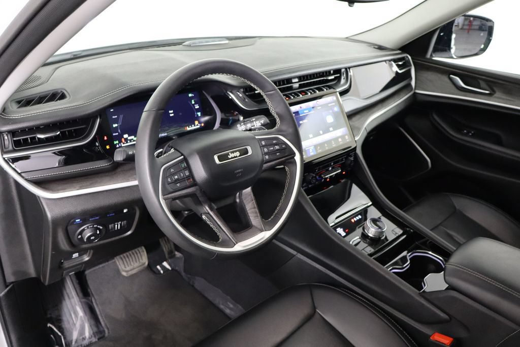Used 2023 Jeep Grand Cherokee 4WD 4xe image 28