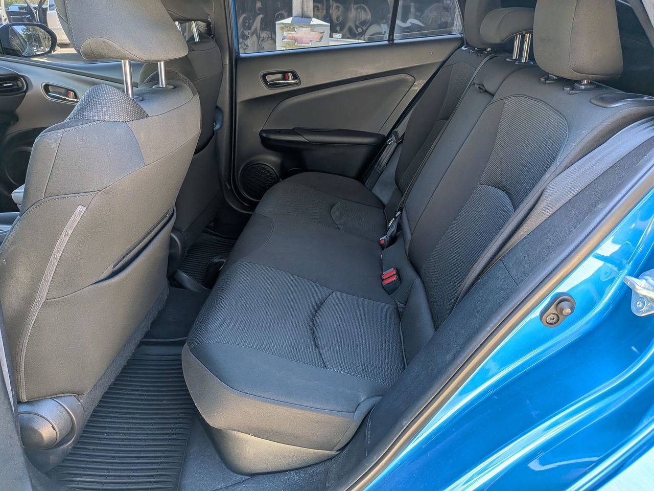 Used 2022 Toyota Prius LE image 22