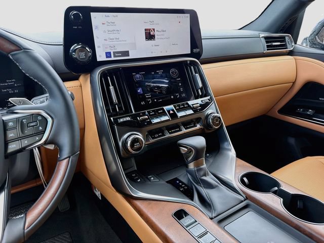 New 2026 Lexus LX 600 4WD w/ Luxury Package image 30