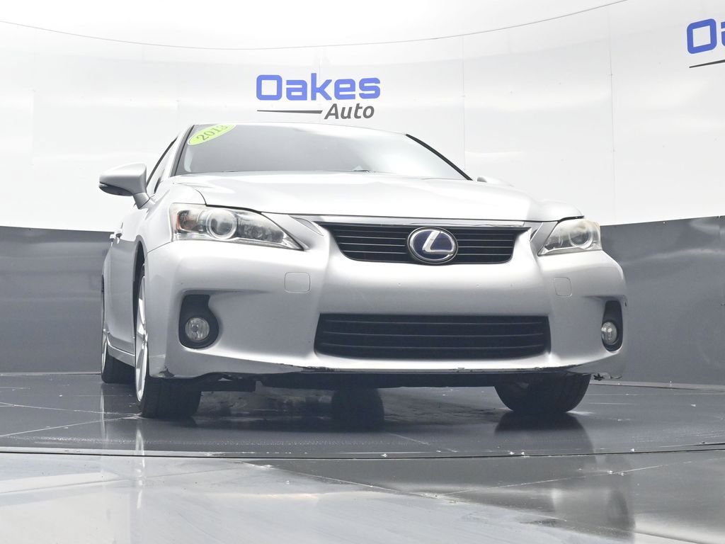 Used 2013 Lexus CT 200h w/ Premium Pkg w/Navigation FWD image 39