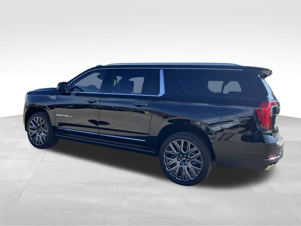 Used 2026 GMC Yukon XL Denali Ultimate AWD/4WD image 8