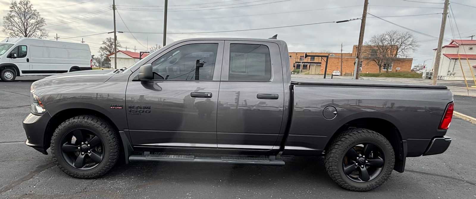 Used 2021 RAM 1500 Express w/ Wheel & Sound Group image 8