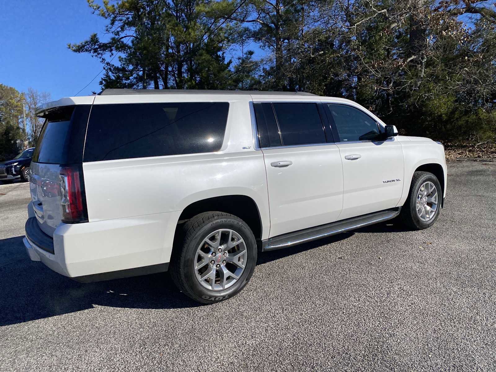 Used 2018 GMC Yukon XL SLT w/ Open Road Package image 6