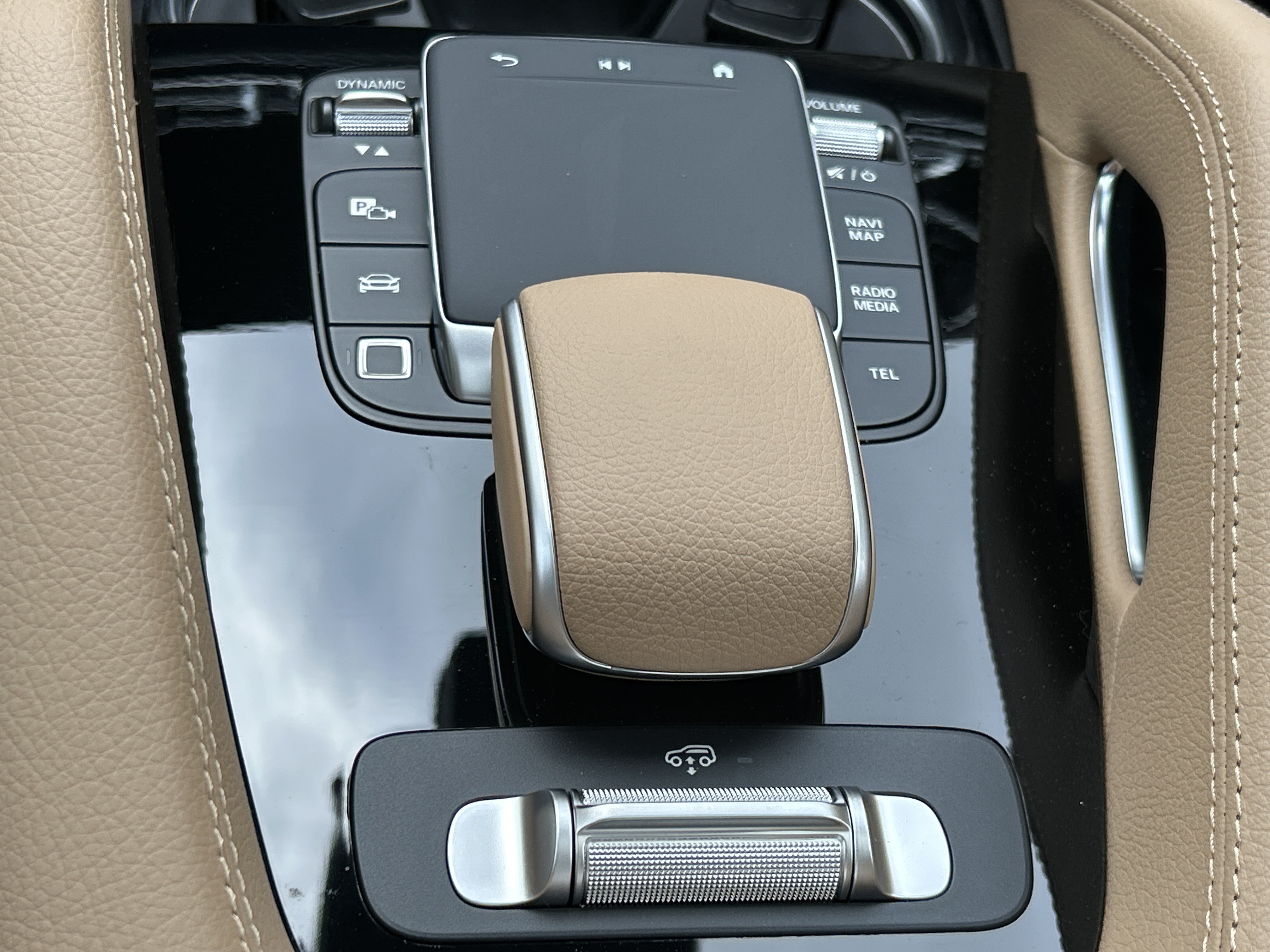 New 2026 Mercedes-Benz GLS 580 4MATIC image 33