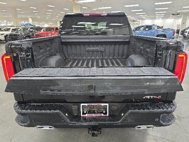 Used 2023 GMC Sierra 1500 AT4 AWD/4WD image 10