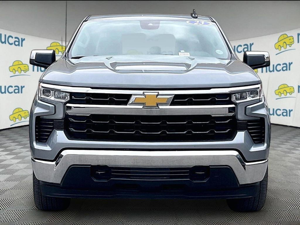 Used 2023 Chevrolet Silverado 1500 LT AWD/4WD image 2