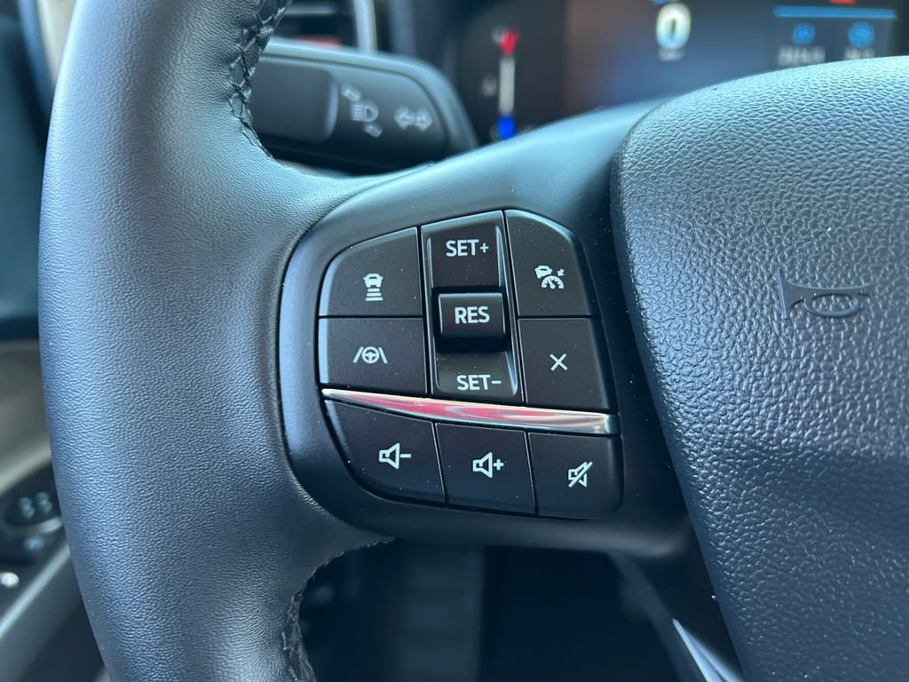 Used 2025 Ford Maverick Lariat w/ 4K Tow Package AWD/4WD image 21