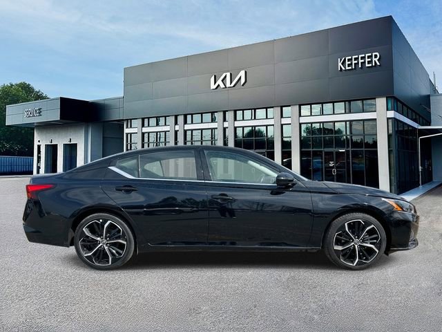 Used 2024 Nissan Altima 2.5 SR image 9