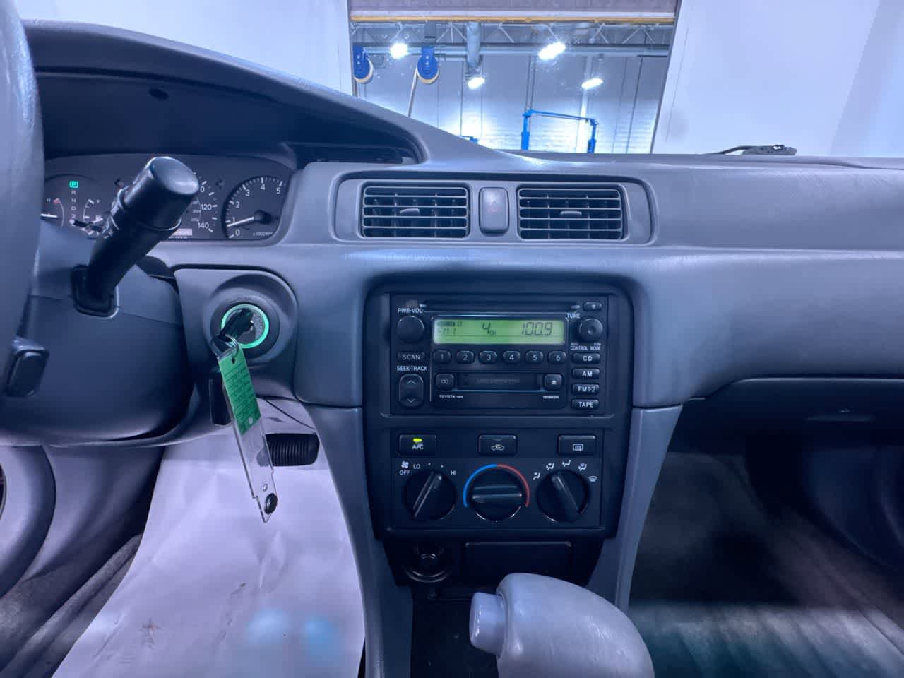 Used 2001 Toyota Camry CE FWD image 22