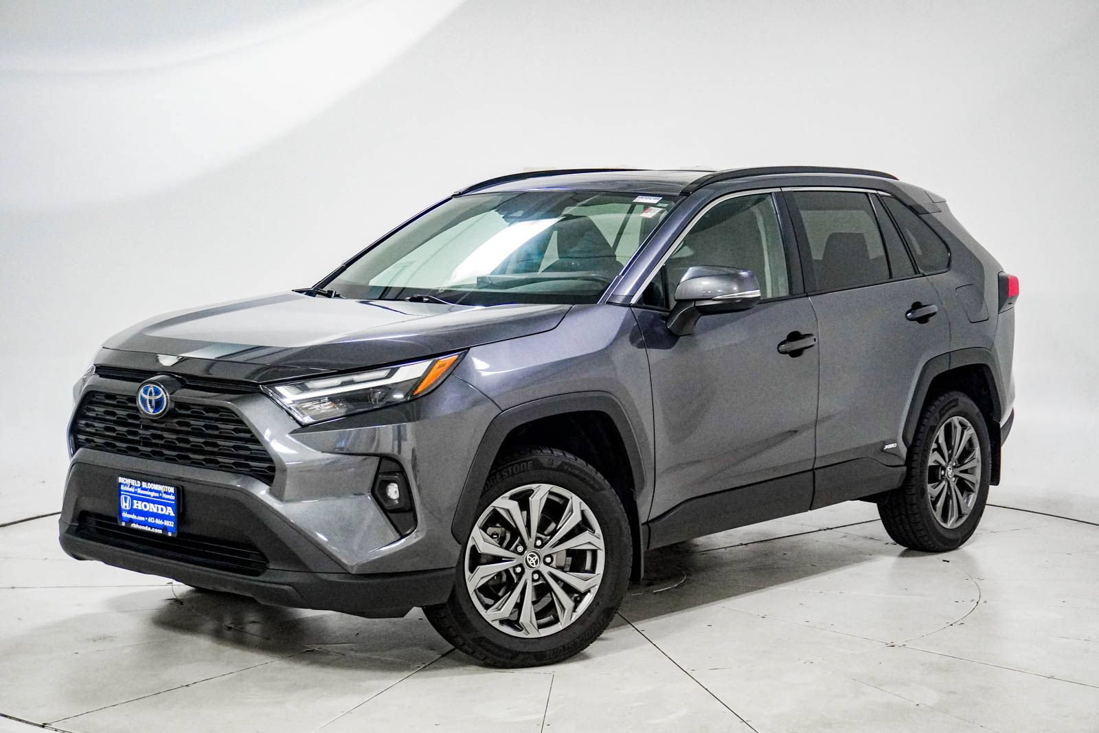 Used 2022 Toyota RAV4 XLE Premium AWD/4WD image 1