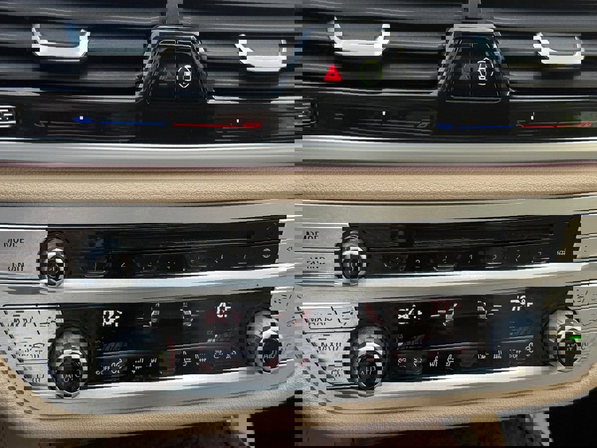 Used 2018 BMW 750i xDrive image 31