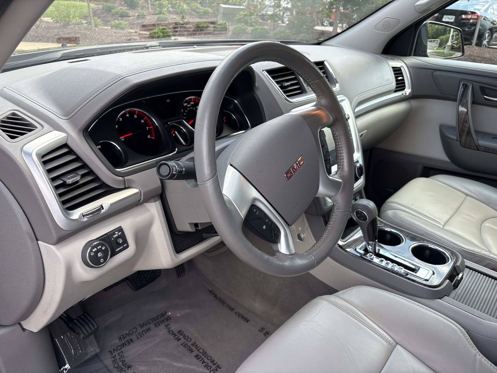 Used 2014 GMC Acadia SLT AWD/4WD image 16