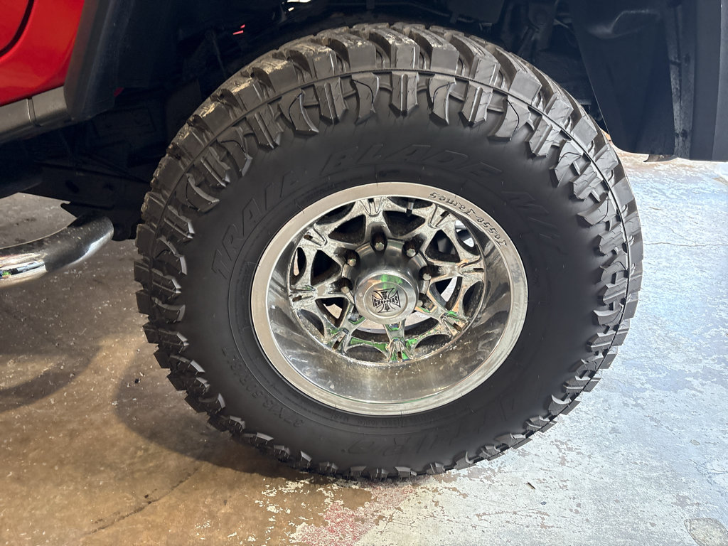 Used 2004 HUMMER H2 AWD/4WD image 5