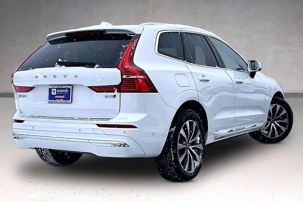 Certified 2023 Volvo XC60 B5 Plus image 6