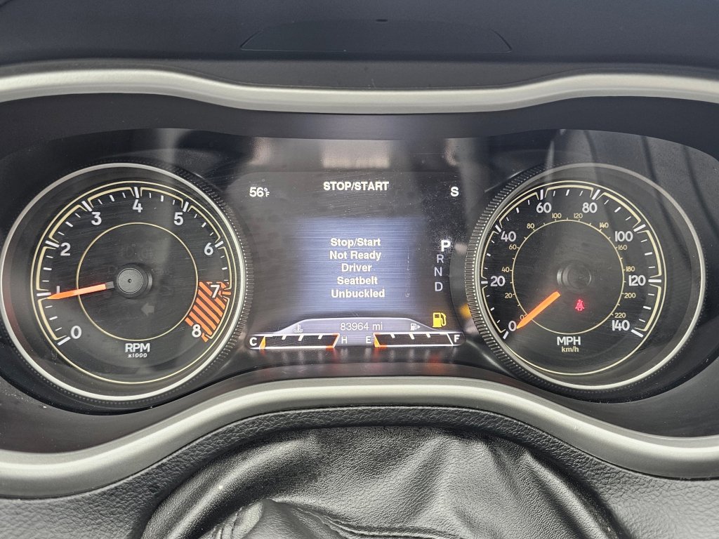 Used 2015 Jeep Cherokee Trailhawk w/ Comfort/Convenience Group AWD/4WD image 4