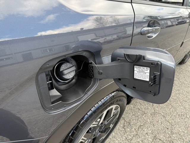 Certified 2025 Subaru Forester Premium image 21