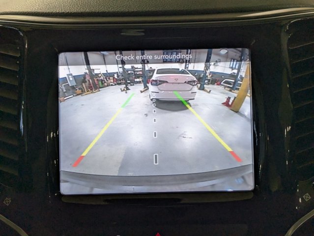 Certified 2020 Jeep Cherokee Limited FWD image 22