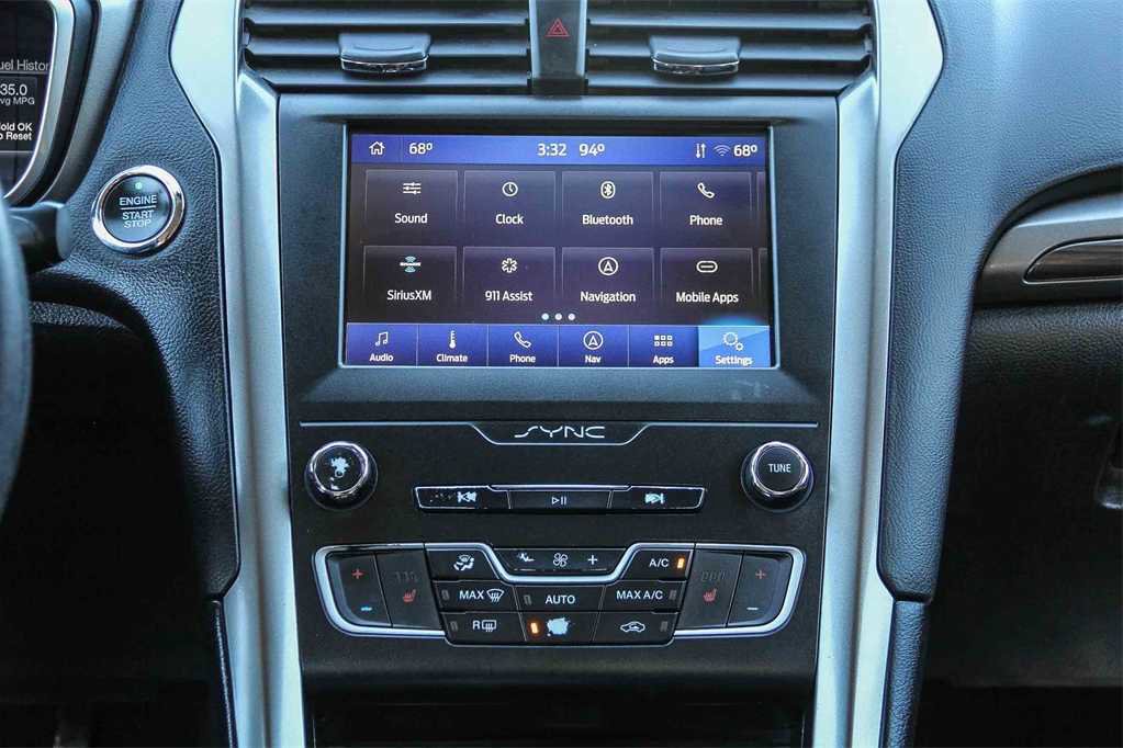 Used 2019 Ford Fusion SEL image 14