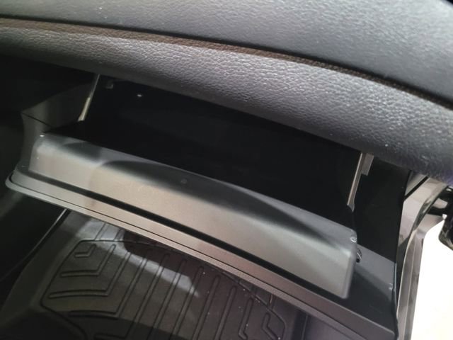 Used 2017 Nissan Rogue SV image 64