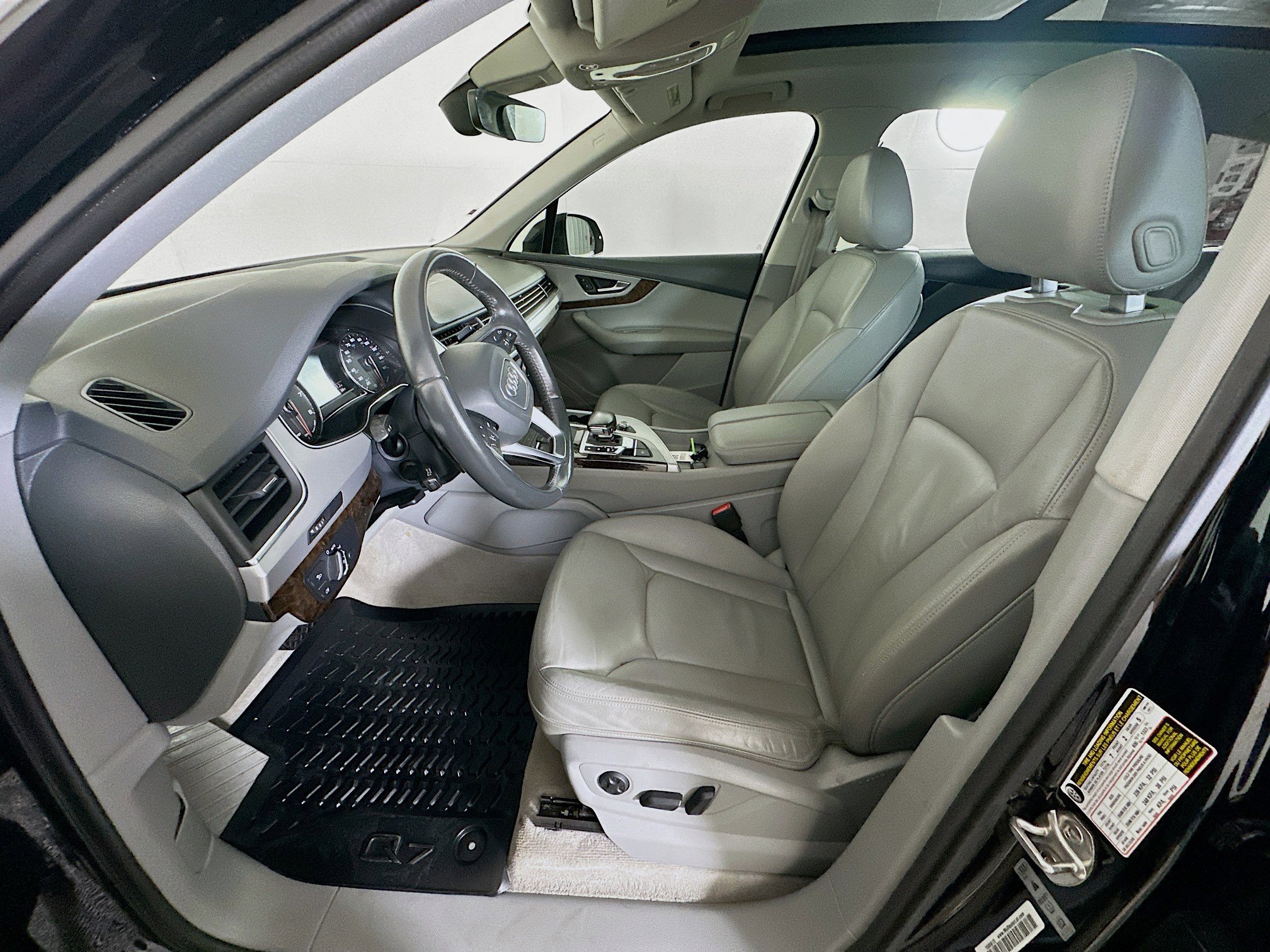 Used 2017 Audi Q7 2.0T Premium AWD/4WD image 13