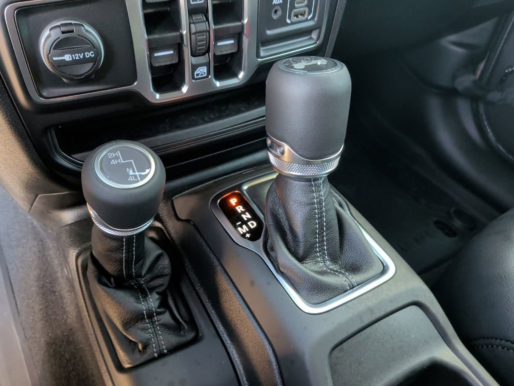 New 2025 Jeep Wrangler Sahara image 34