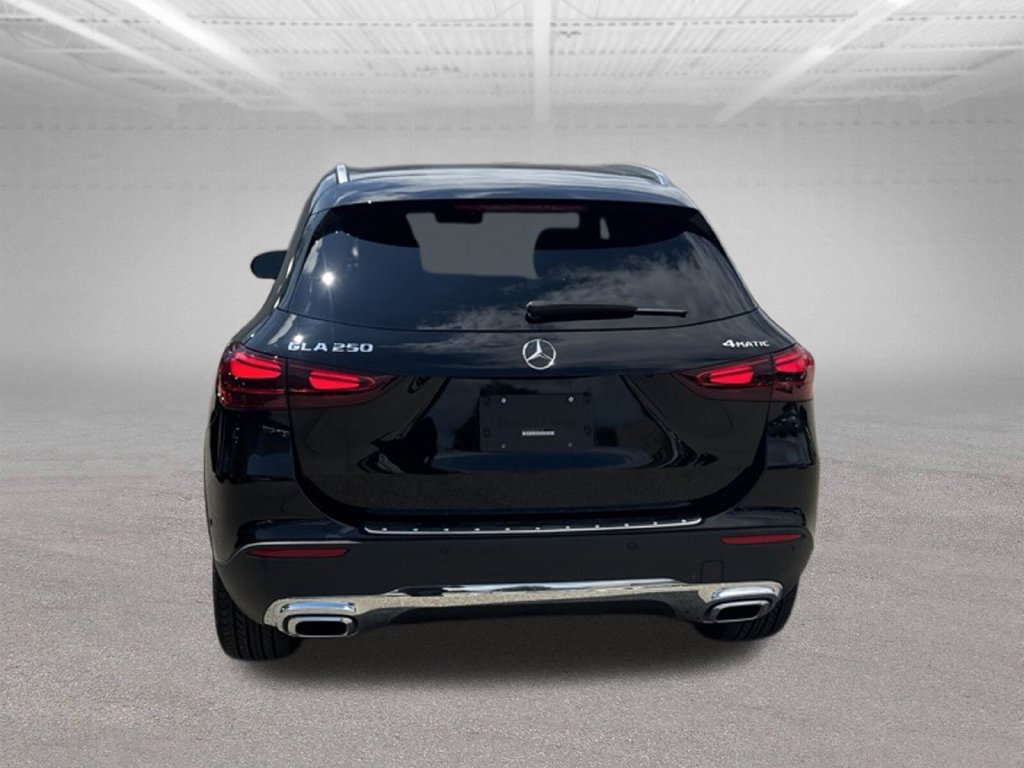 Used 2026 Mercedes-Benz GLA 250 4MATIC image 4