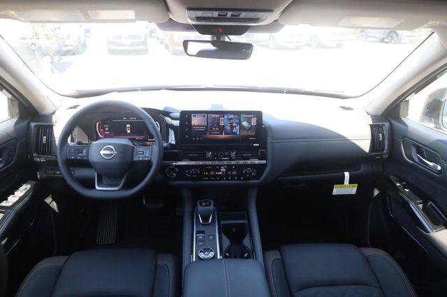 New 2026 Nissan Pathfinder Platinum AWD/4WD image 7
