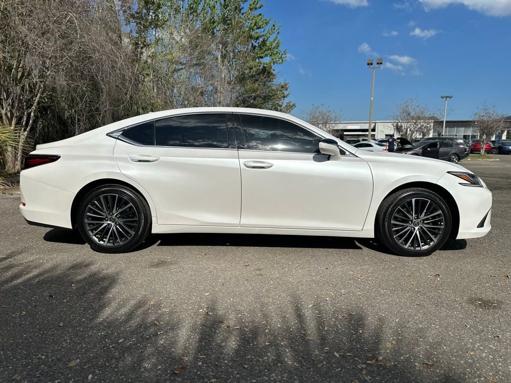Used 2024 Lexus ES 350 w/ Premium Package image 14