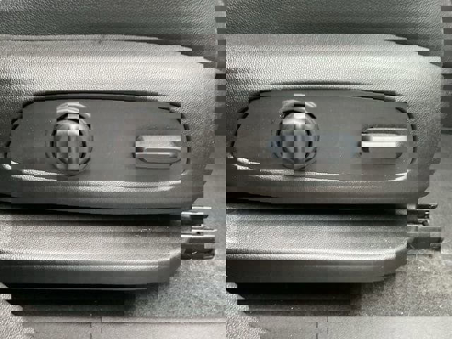 Used 2024 GMC Terrain SLT image 18