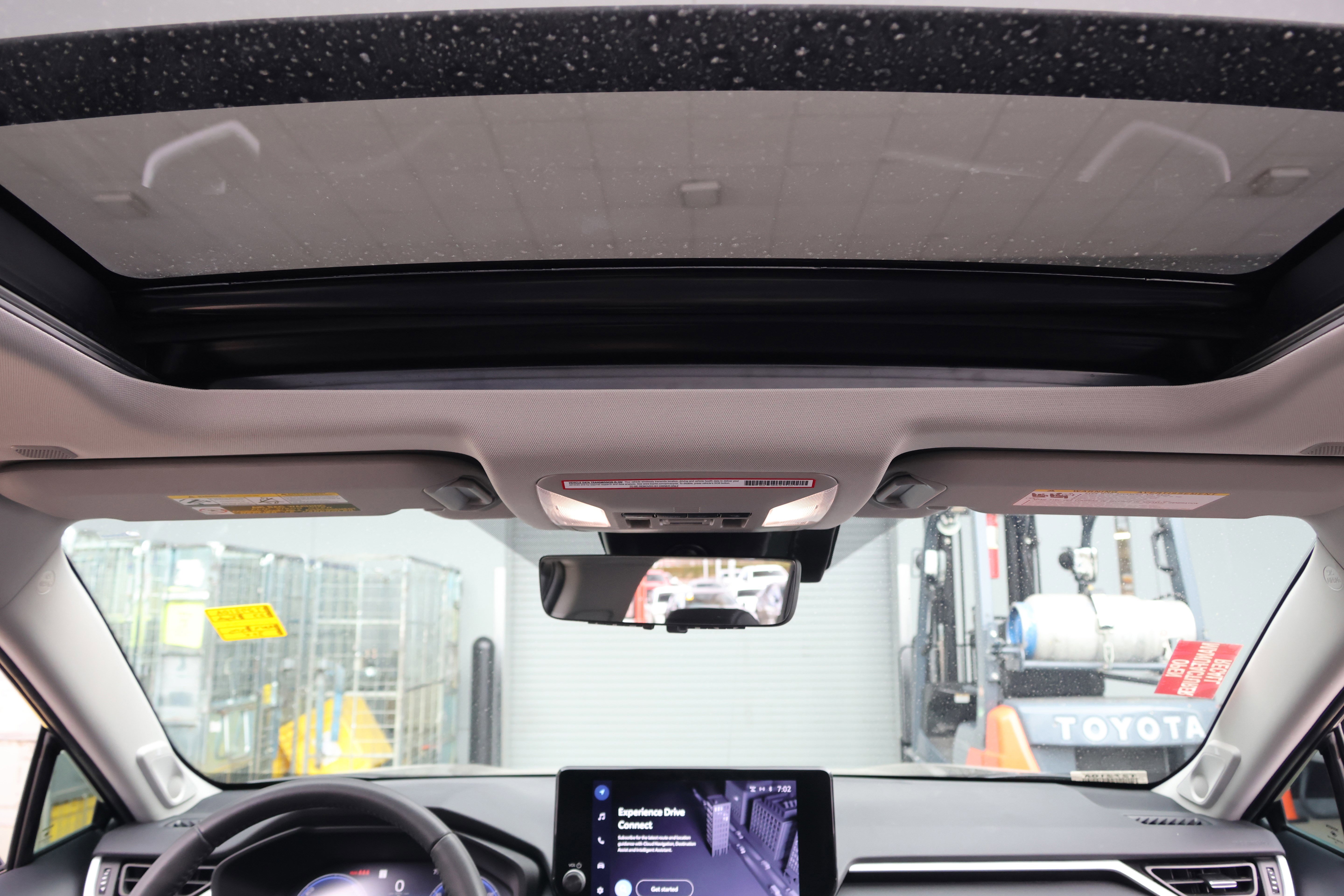 Used 2023 Toyota RAV4 Limited image 31