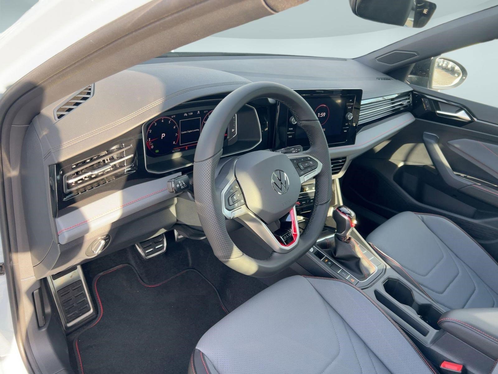 Used 2026 Volkswagen Jetta GLI Autobahn image 4