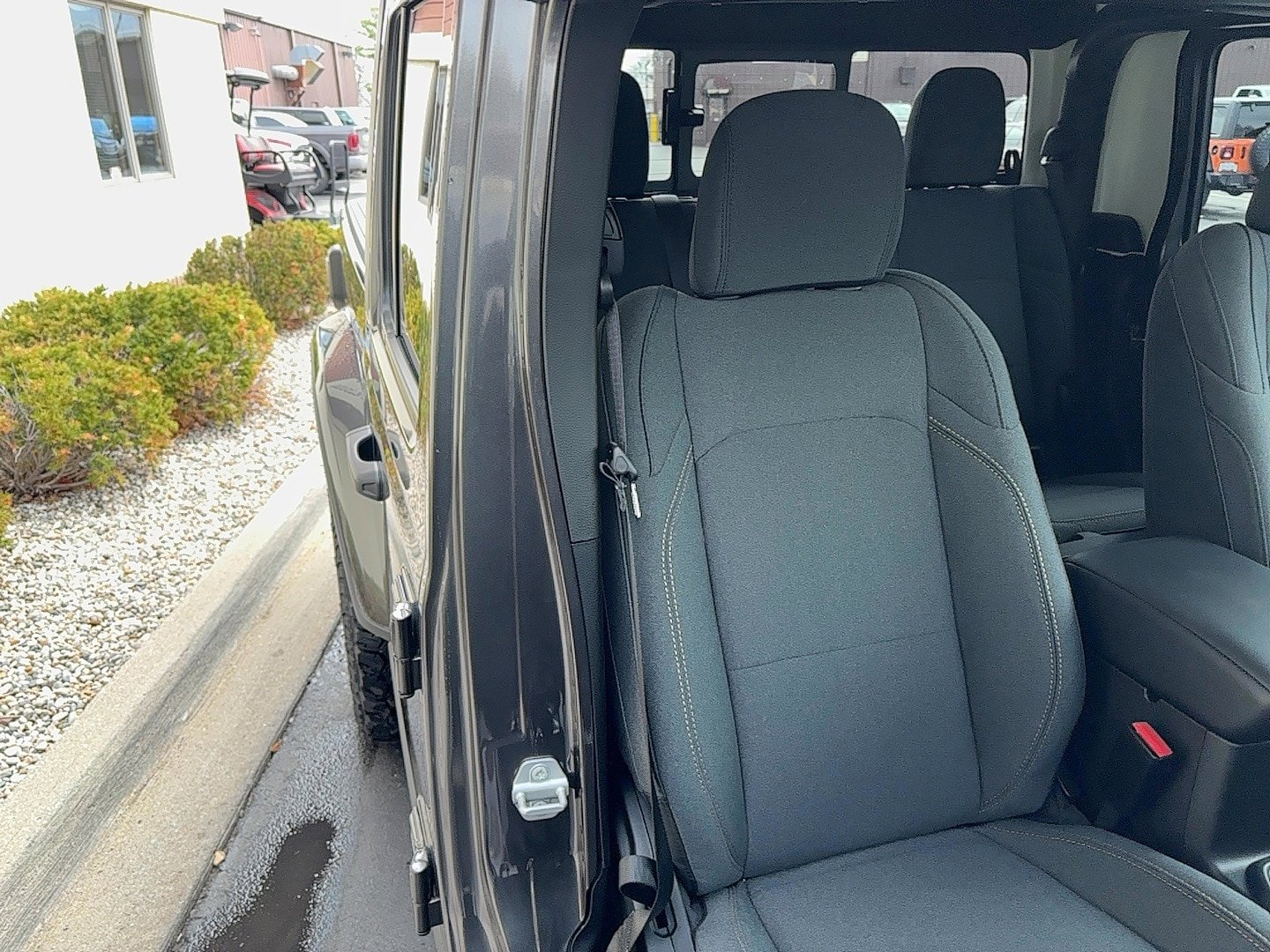 New 2025 Jeep Gladiator Sport AWD/4WD image 8