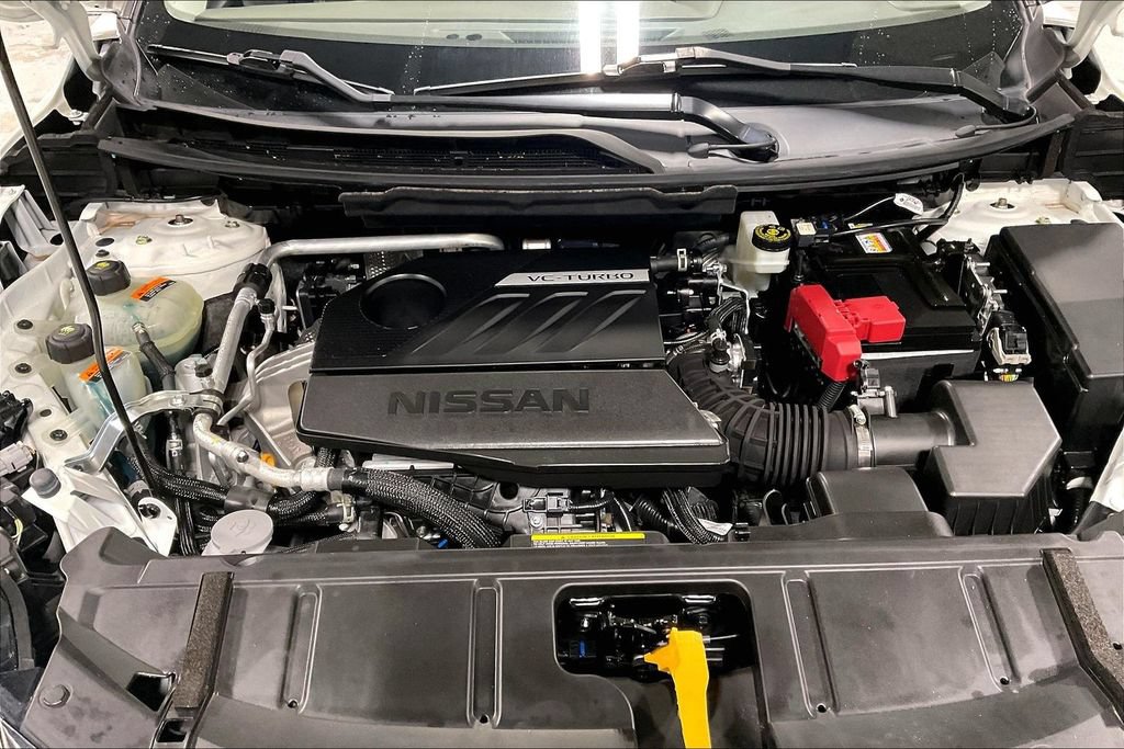 Used 2023 Nissan Rogue SV FWD image 11