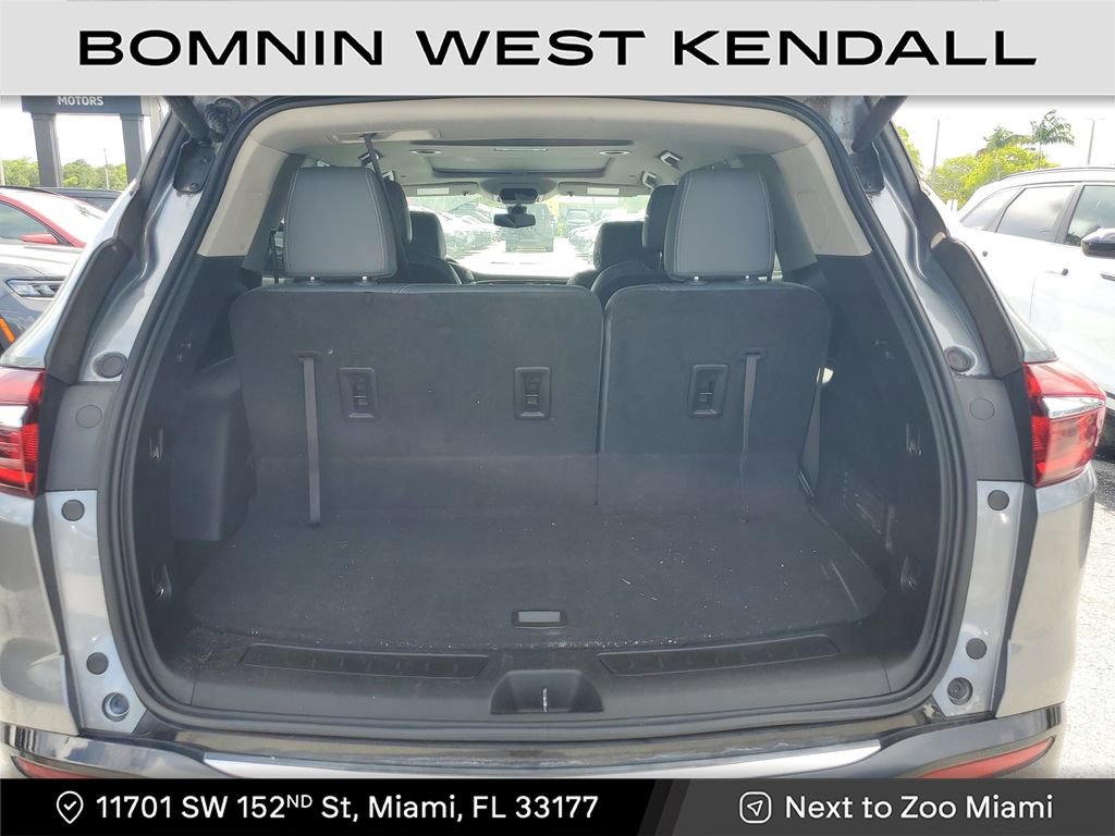 Used 2021 Buick Enclave Essence w/ Sound and Sites Package image 11