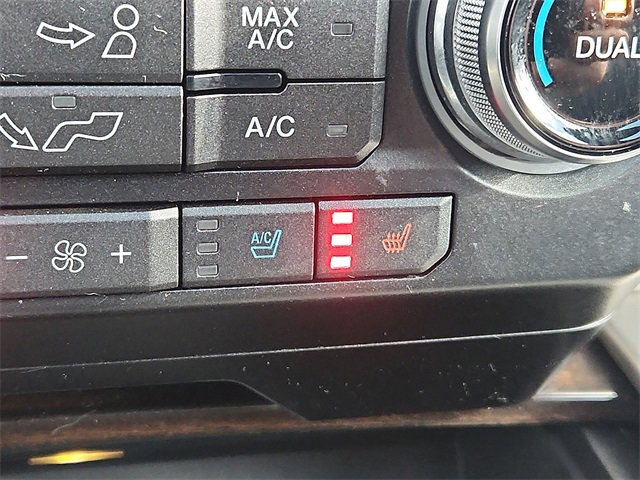 Used 2016 Ford F150 Platinum w/ Equipment Group 701A Luxury image 28