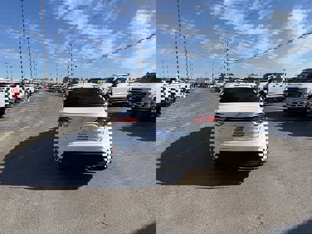 Used 2024 Toyota Corolla LE image 4