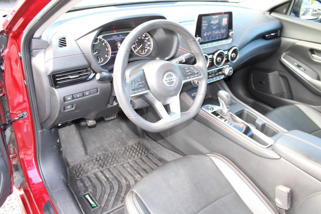 Used 2021 Nissan Sentra SR w/ SR Premium Package FWD image 13