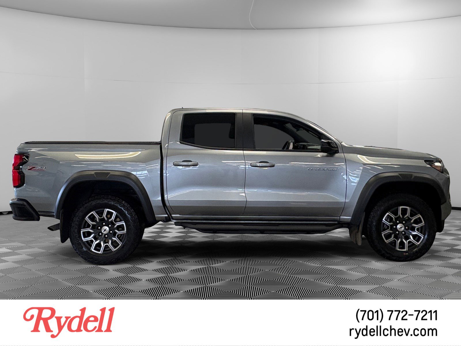 Used 2023 Chevrolet Colorado Z71 w/ Z71 Convenience Package 2 image 6