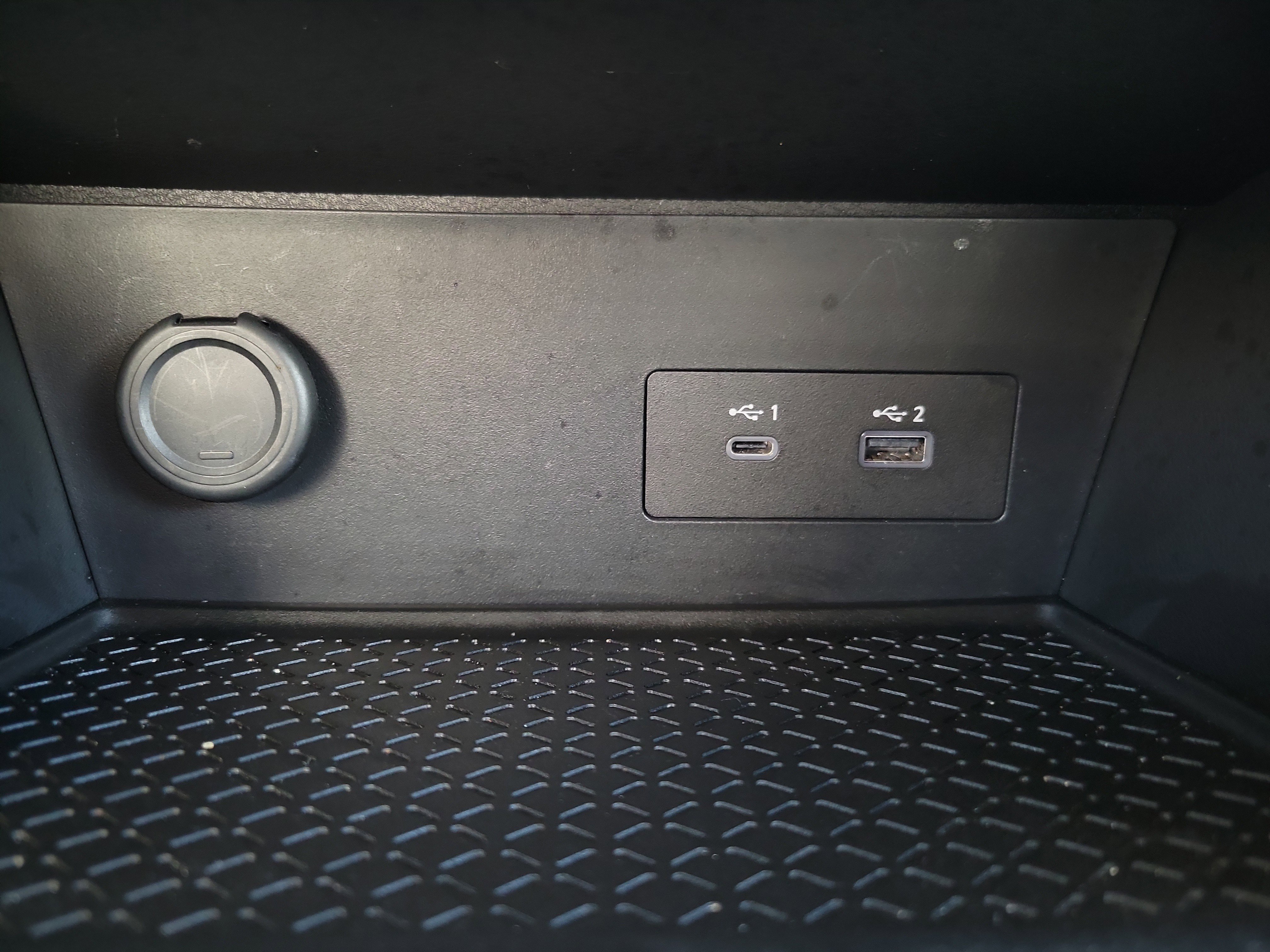 Used 2024 Nissan Pathfinder SV image 34