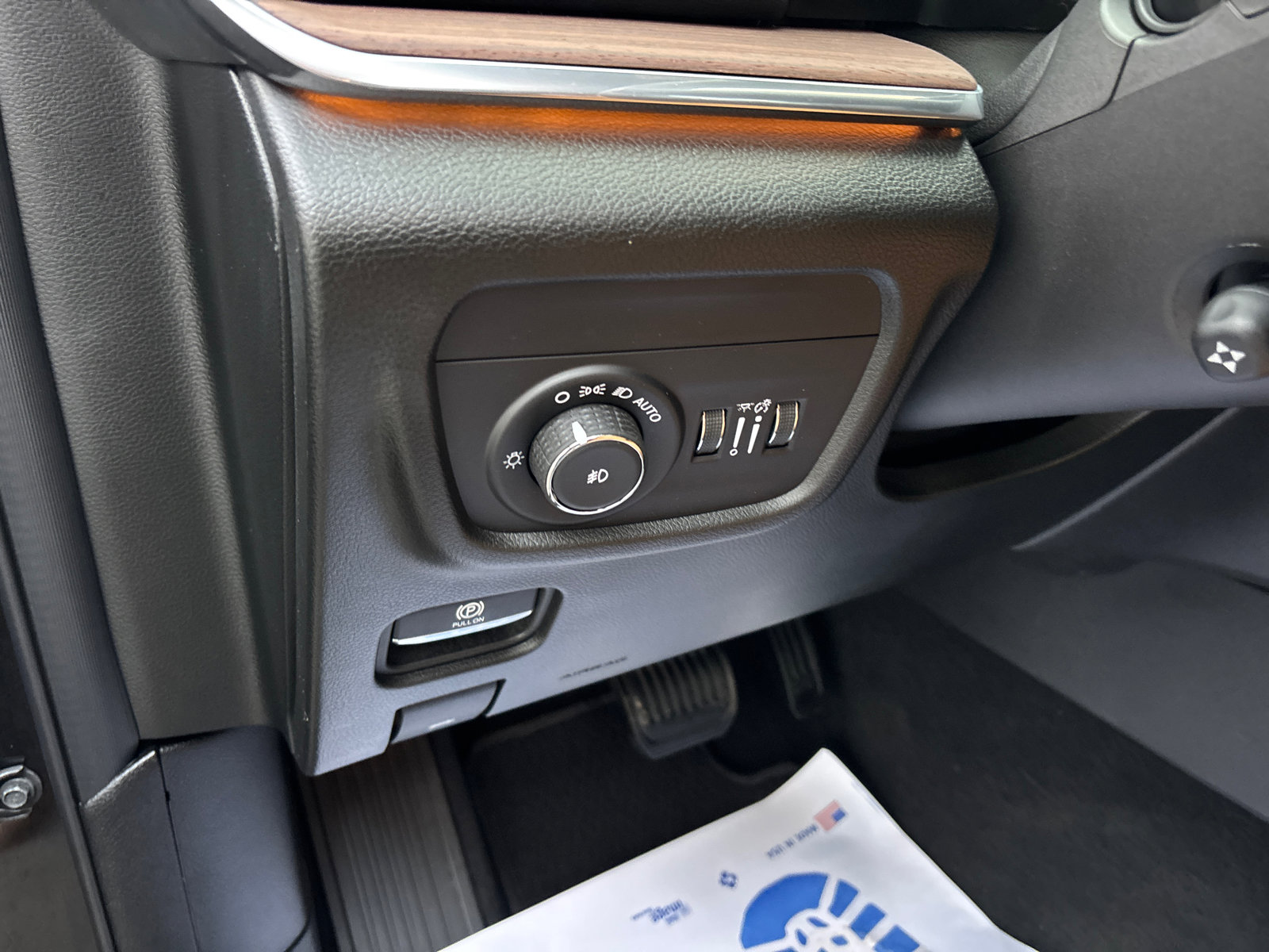 Used 2025 Jeep Grand Cherokee L Summit image 14