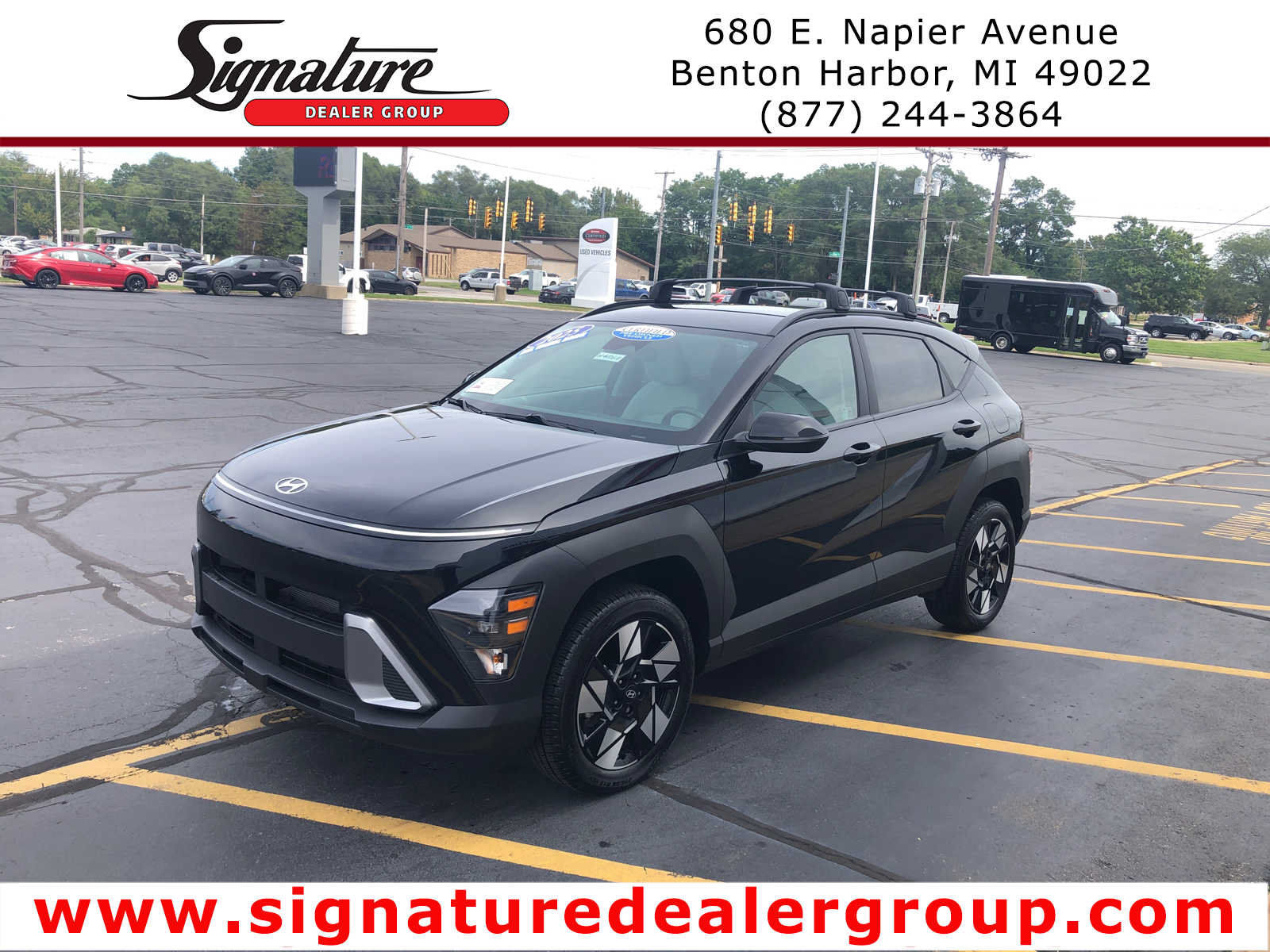 Certified 2025 Hyundai Kona SEL AWD/4WD image 1