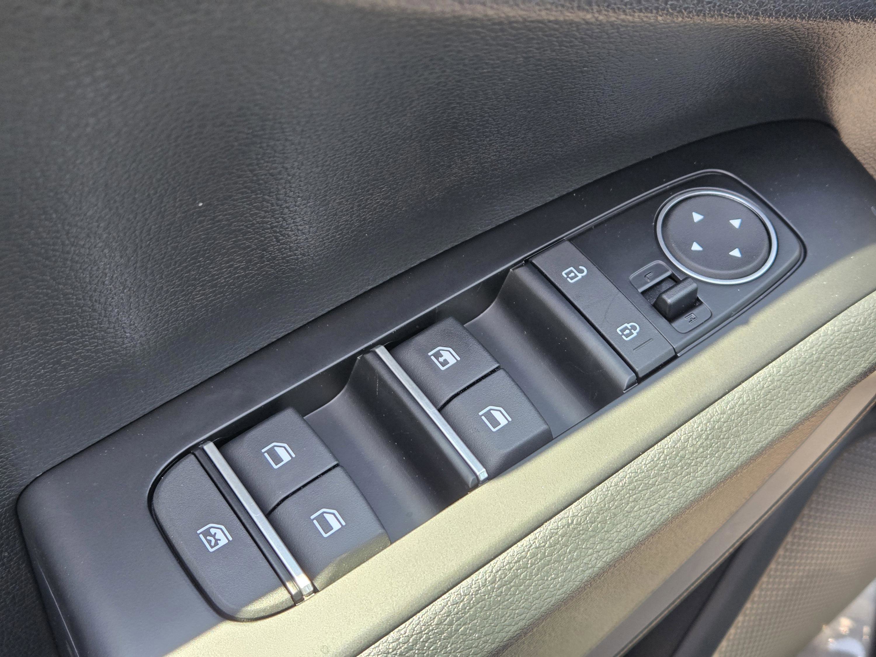 New 2025 Kia Soul S image 14