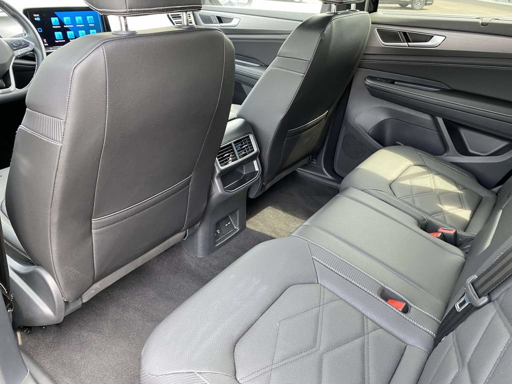 Used 2026 Volkswagen Atlas Cross Sport SE FWD image 11