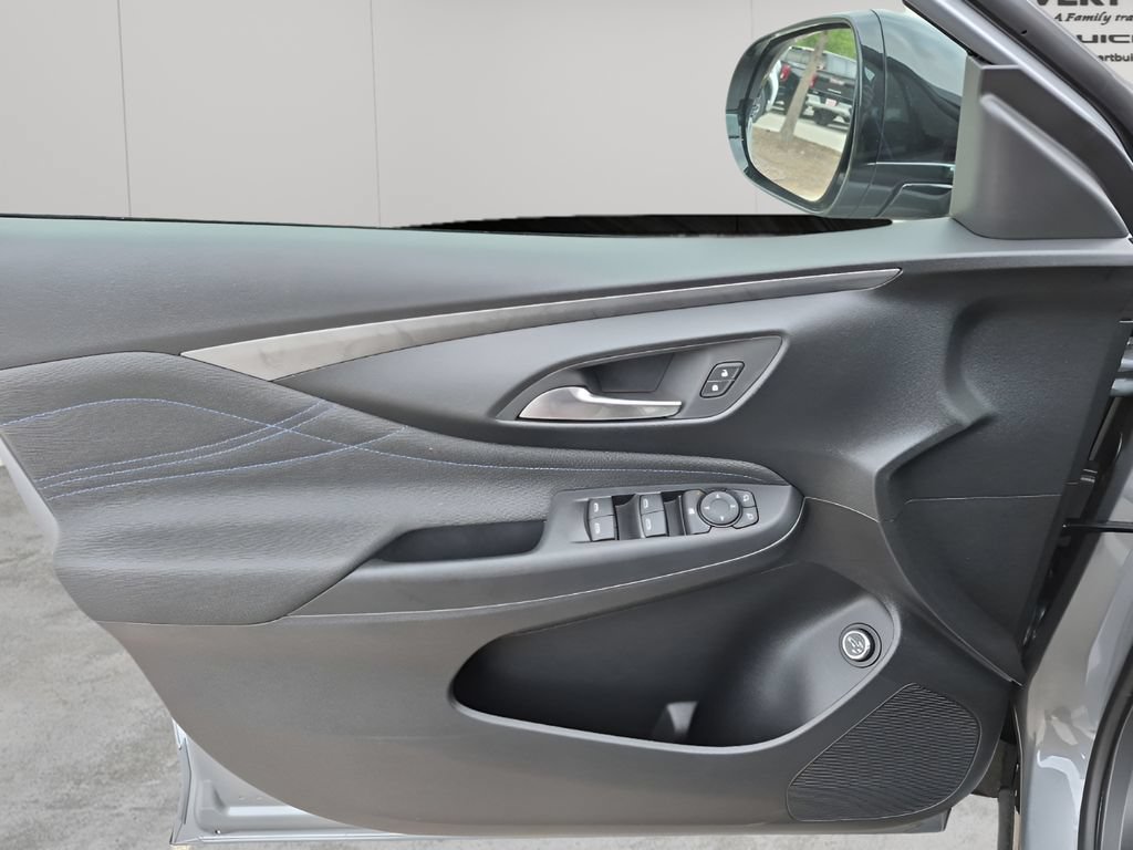 New 2026 Buick Envista Sport Touring w/ Convenience I Package FWD image 29